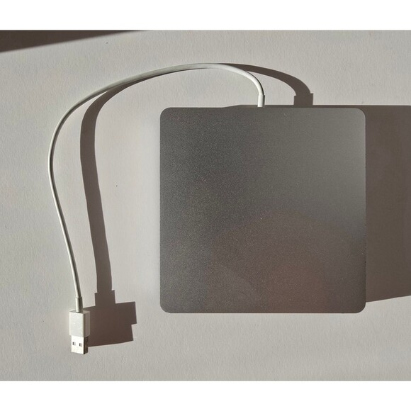 Apple USB SuperDrive (A1379) USB 2.0 External Optical CD-RW/DVD-RW Burner Tested - Picture 1 of 3